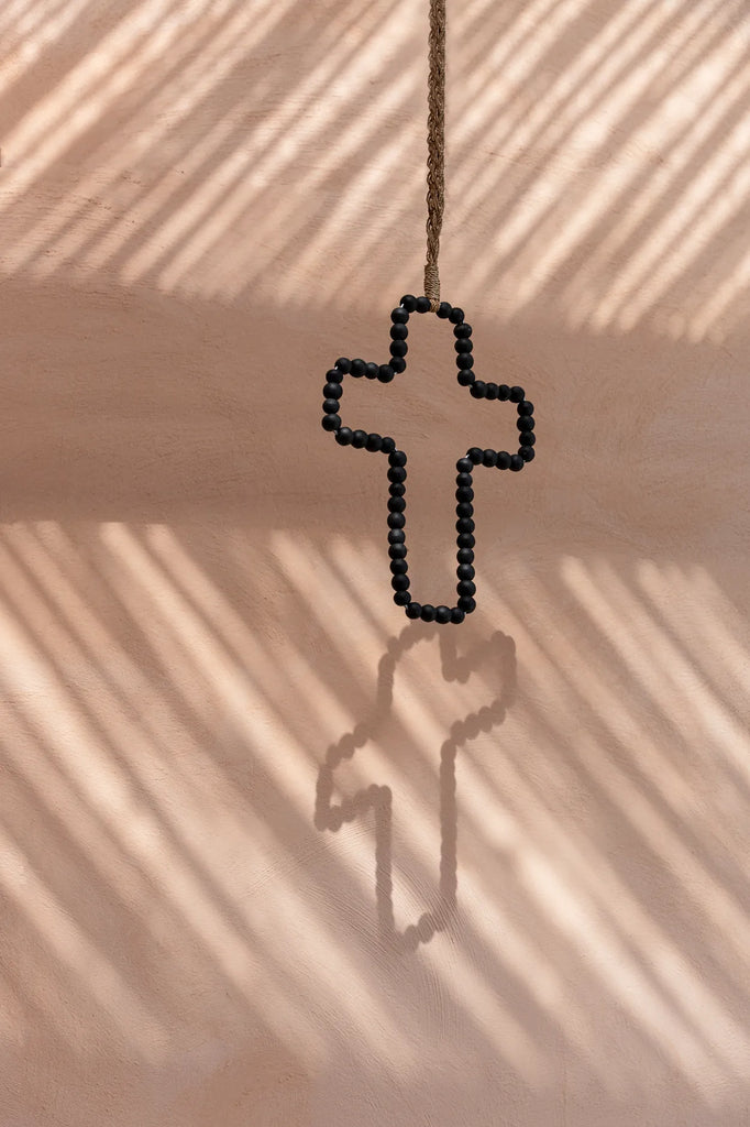 croix-perle-bois-noir-naturel-Soror-La-Boutique-6